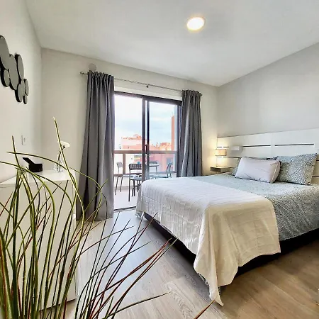 Lucilu * Puerto de la Cruz (Tenerife)